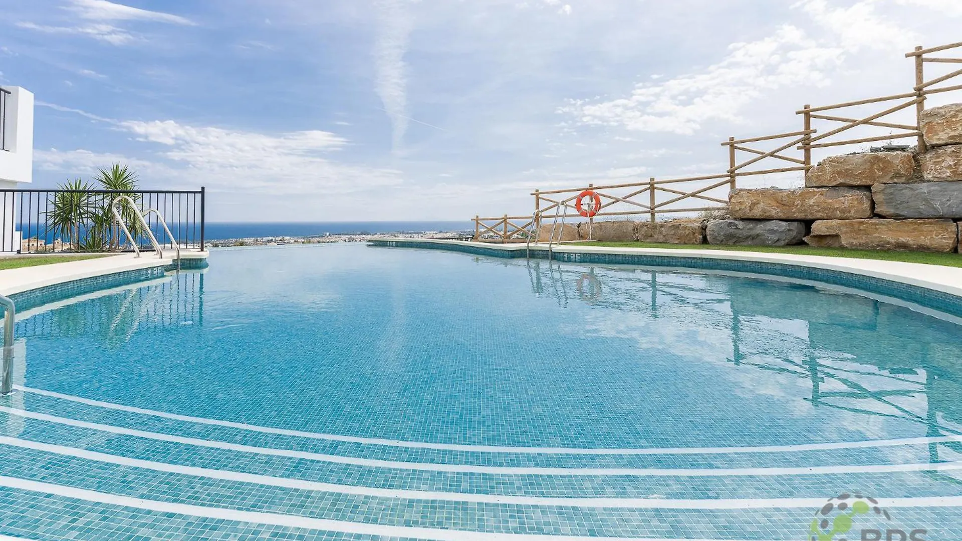 Paraiso Pueblo Penthouse With Incredible Views - 0104 Estepona 0*,  Hiszpania